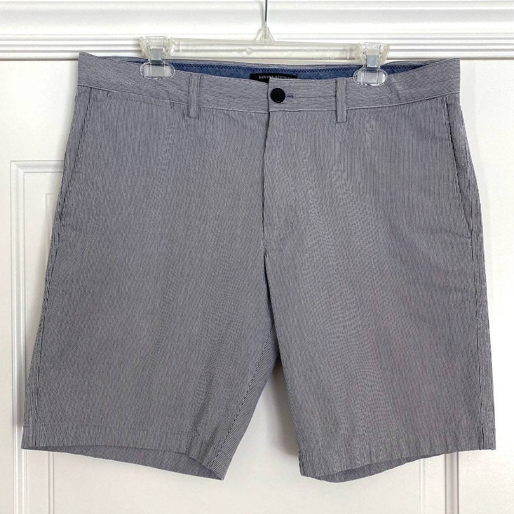 Banana Republic Aiden Slim Fit 9" Short - 34